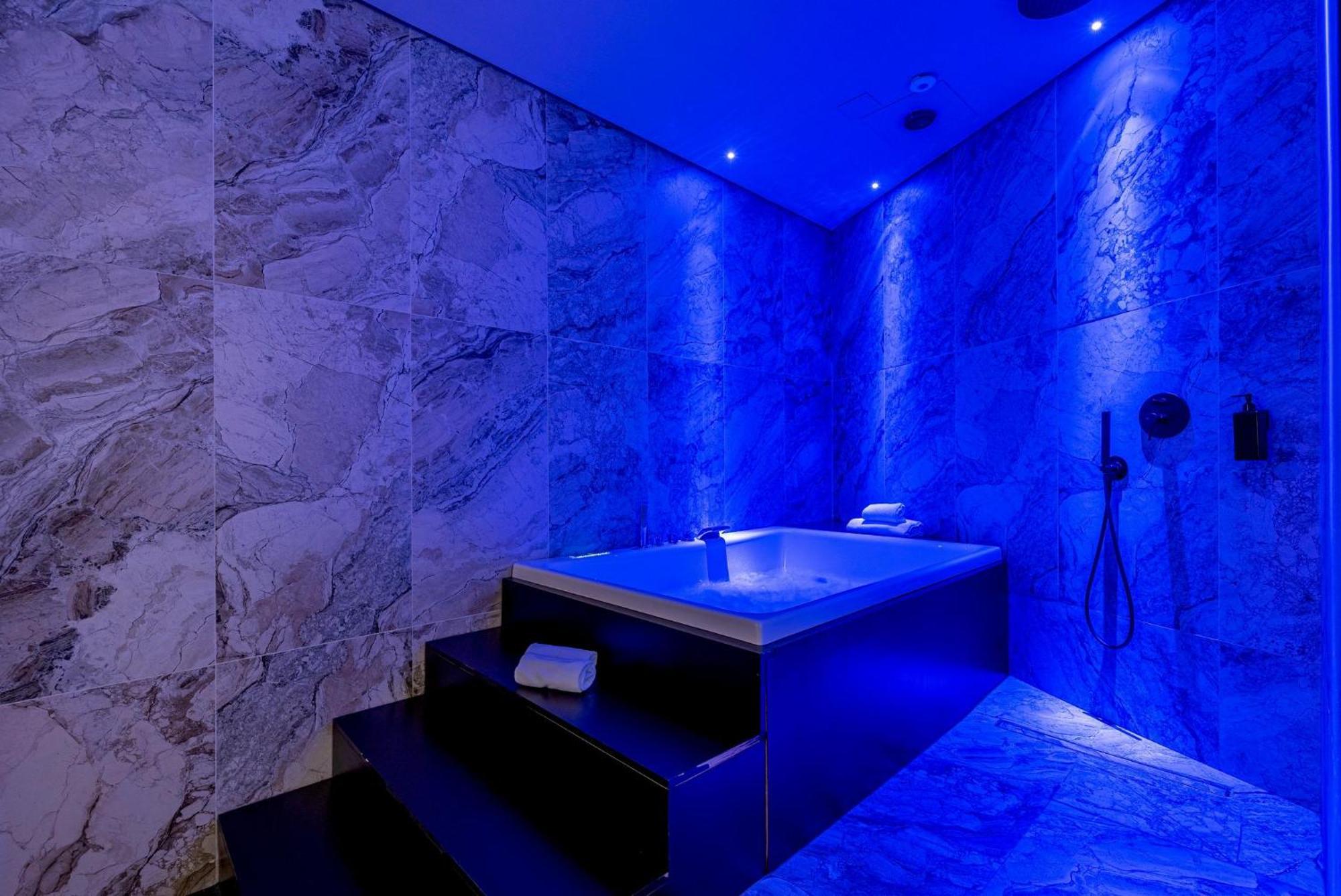 Amari120suite&spa Couette-café Palerme